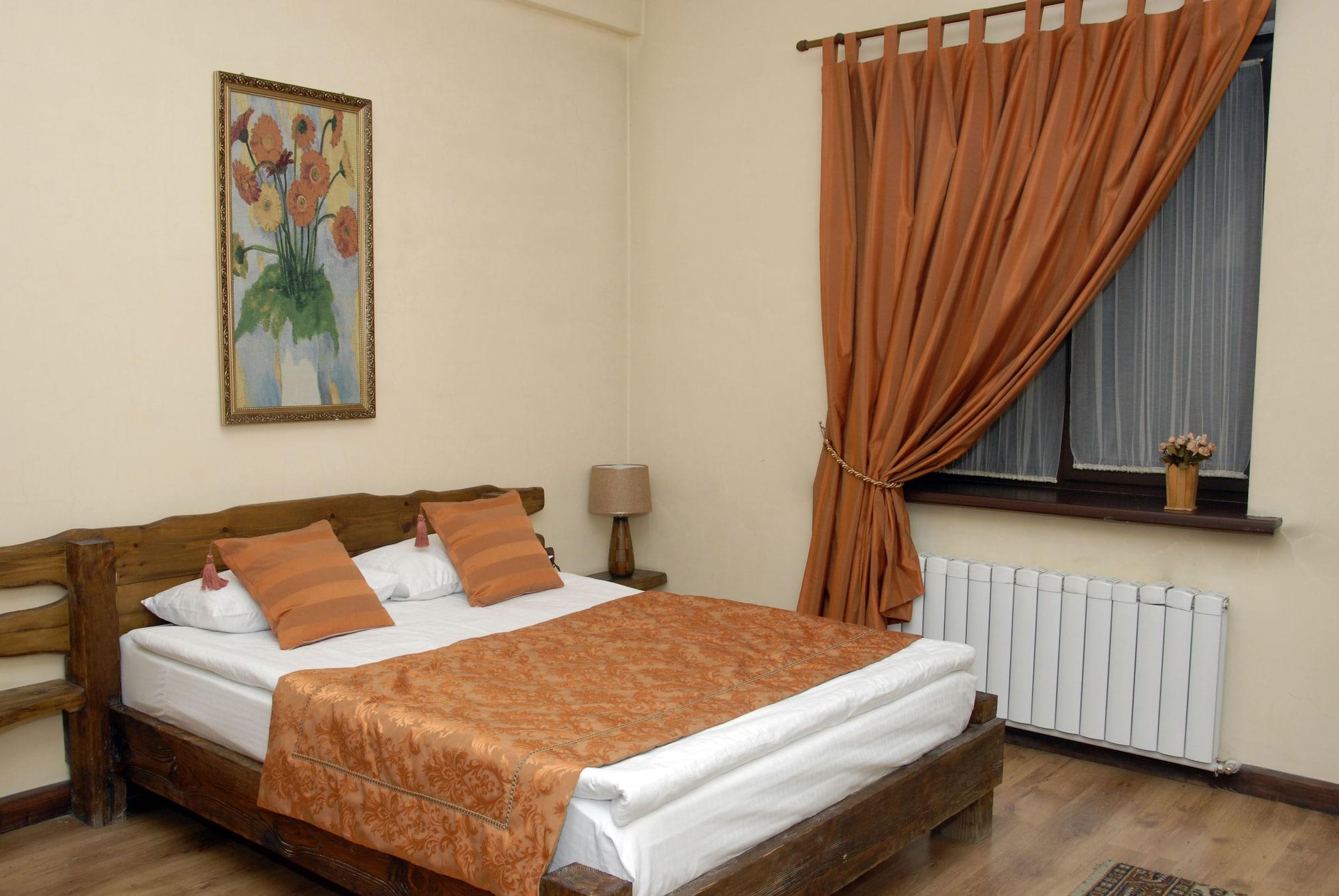 Saraishyq Hotel Almaty Exterior photo